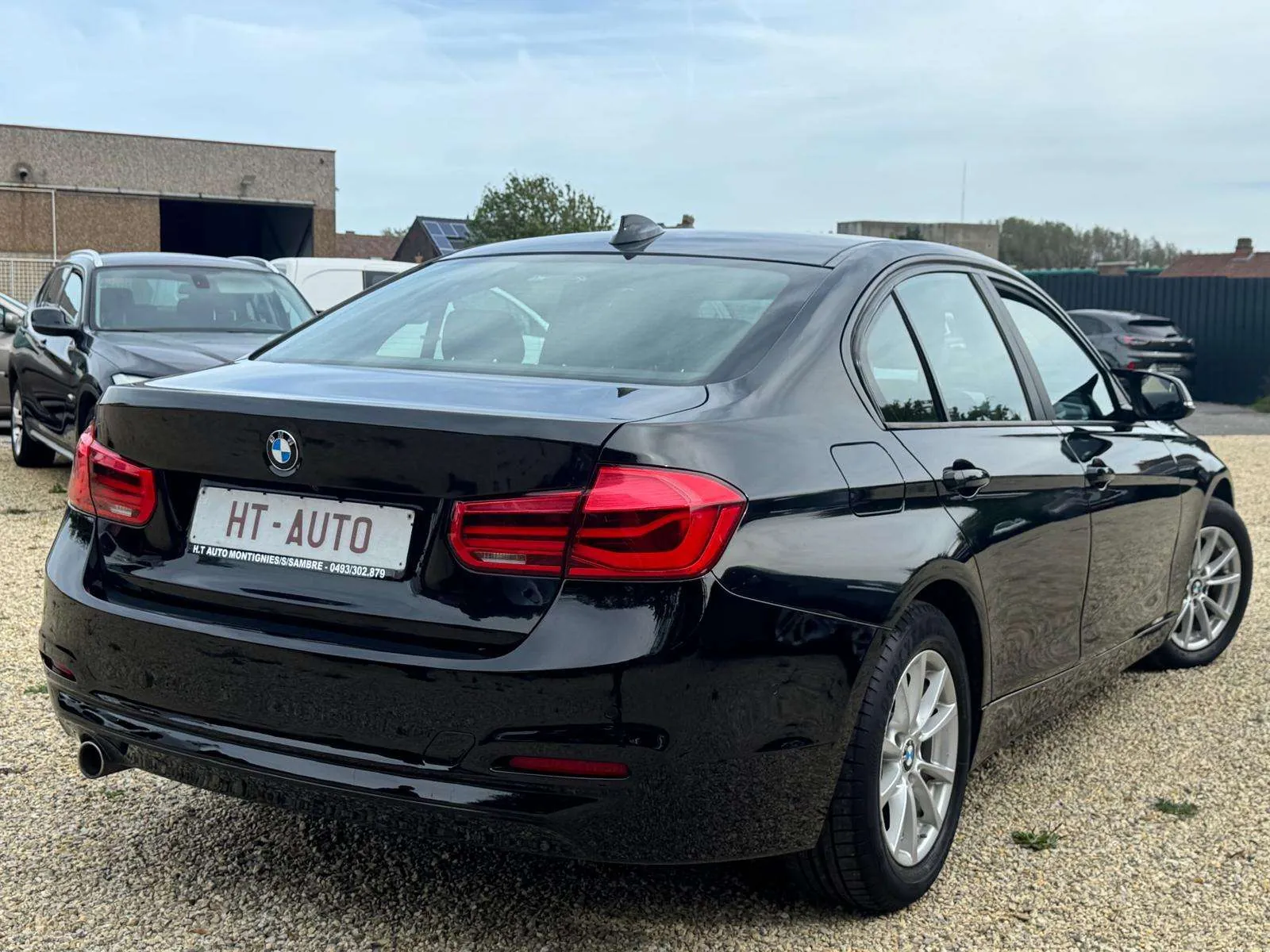 BMW 318 2016 photo 3