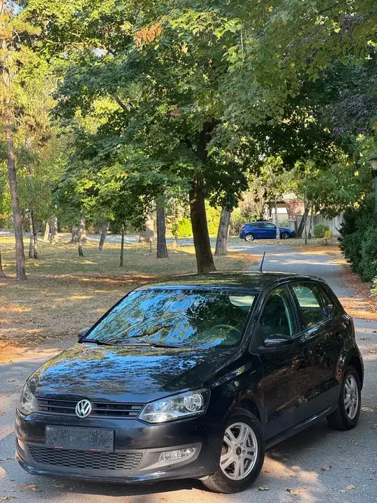 Volkswagen Polo 2012 photo 2