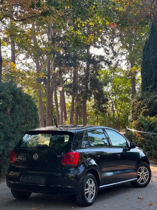 Volkswagen Polo 2012 photo 3