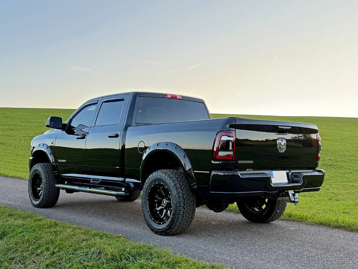 Dodge Ram 2500 2021 photo 3