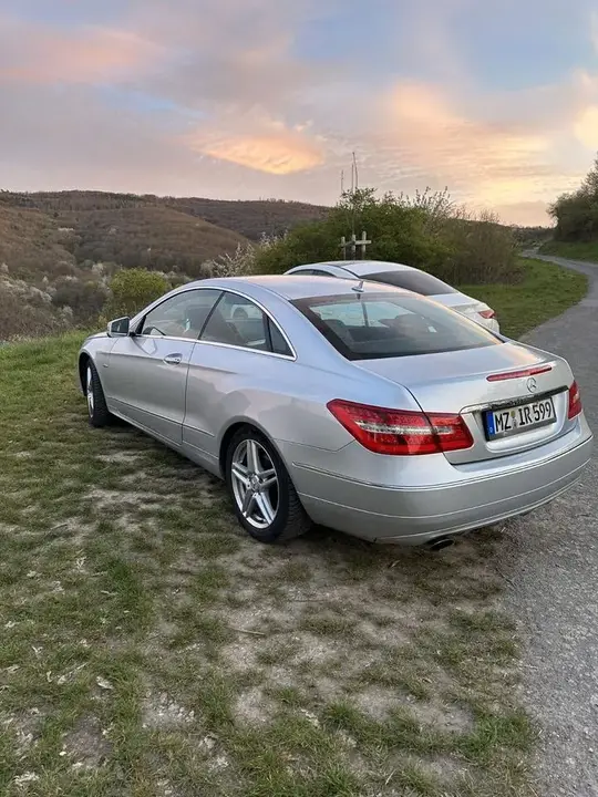 Mercedes-Benz E 200 Coupé