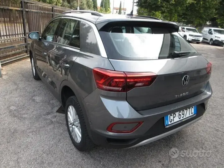 Volkswagen T-Roc 2023 photo 5
