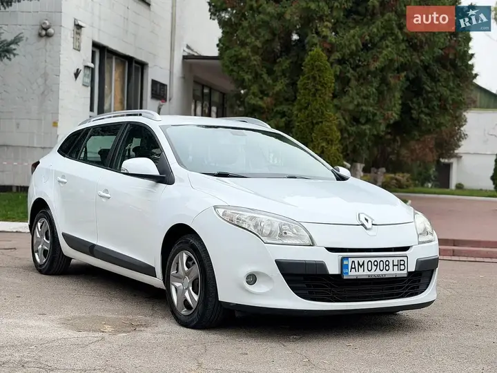 Renault Megane 2010 photo 3