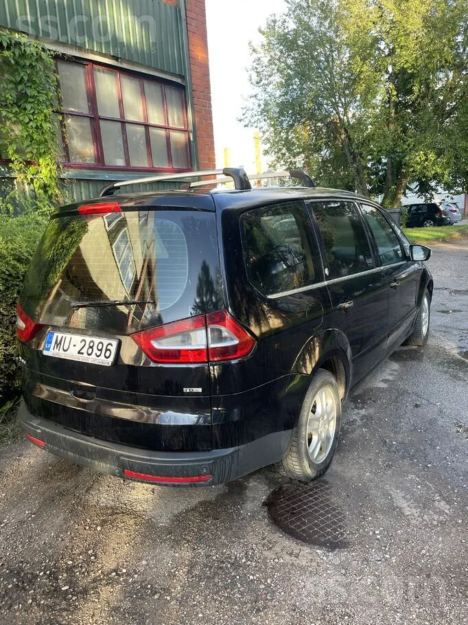 Ford Galaxy 2007 photo 2