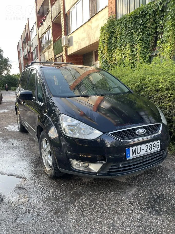 Ford Galaxy 2007 photo 4