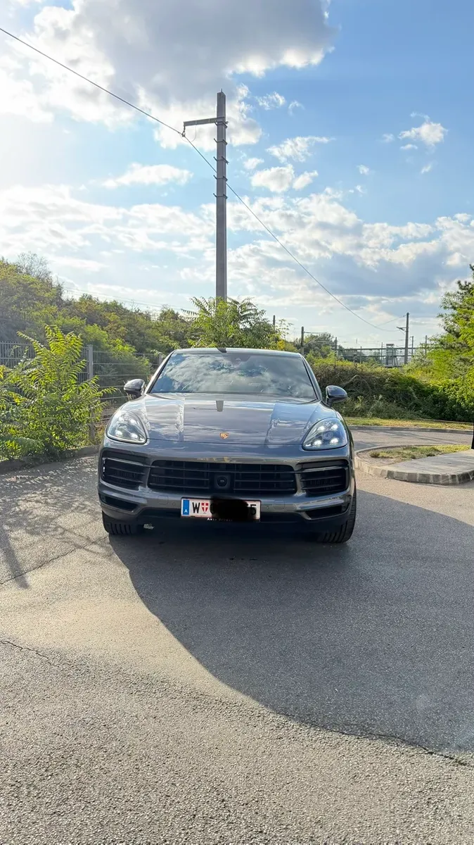 Porsche Cayenne 2019 photo 2