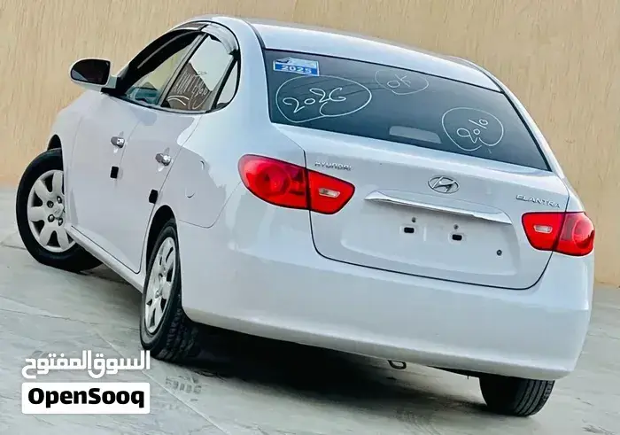 Hyundai Elantra 2010 photo 3
