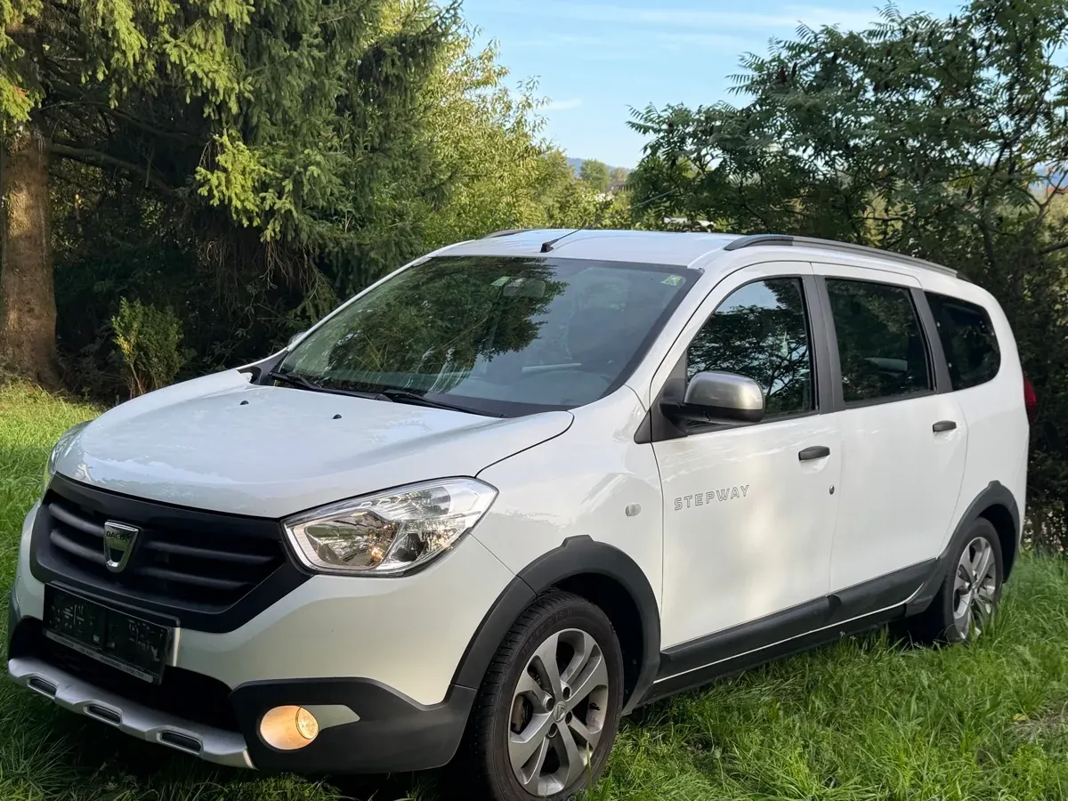 Dacia Lodgy 2016 photo 2