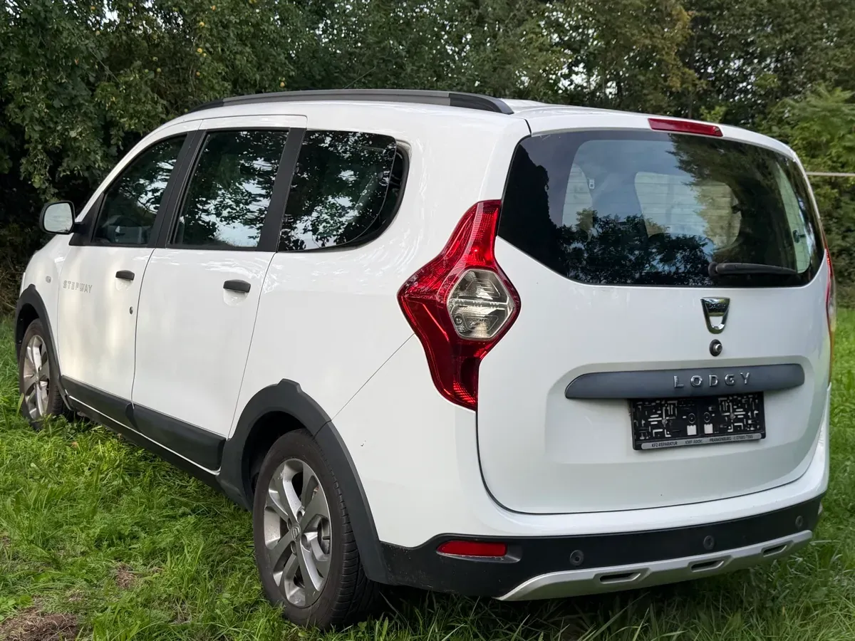 Dacia Lodgy 2016 photo 3