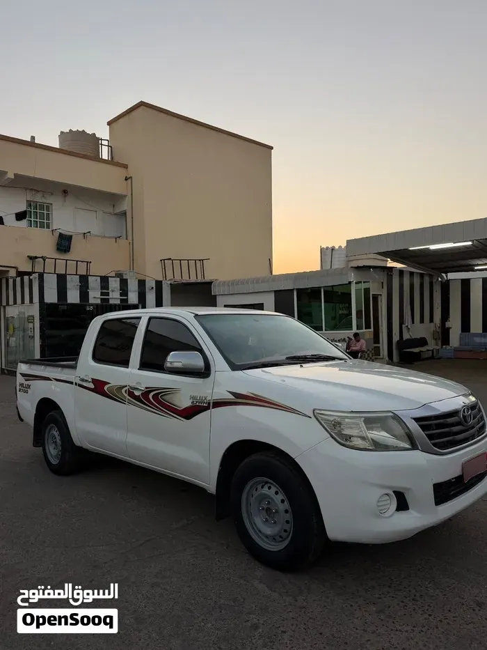 Toyota Hilux 2012 photo 2