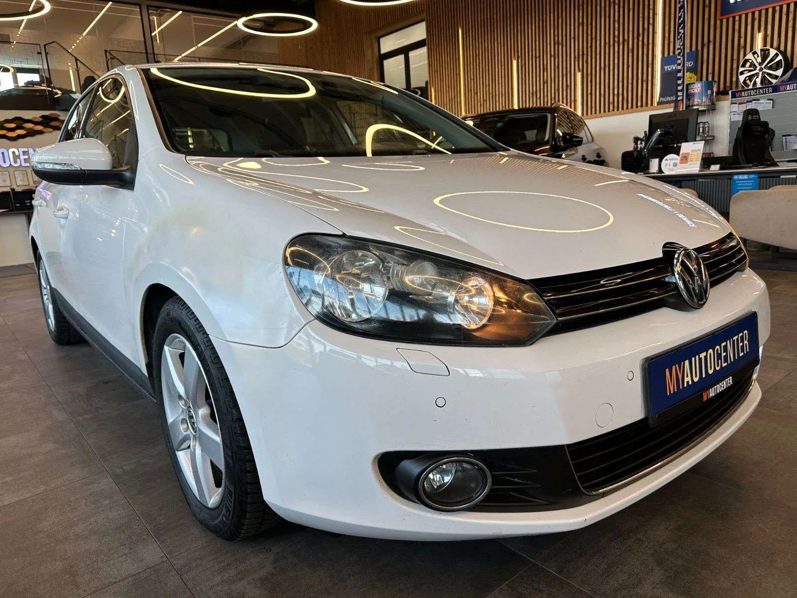 Volkswagen Golf 2009 photo 3