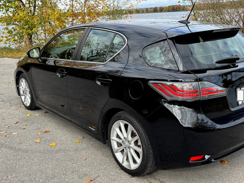 Lexus Ct200H 2011 photo 4