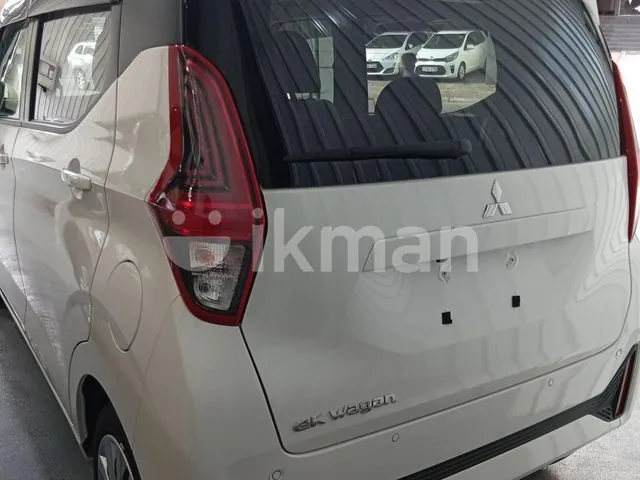Mitsubishi Ek Wagon 2024 photo 4
