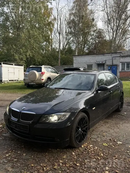 BMW 330