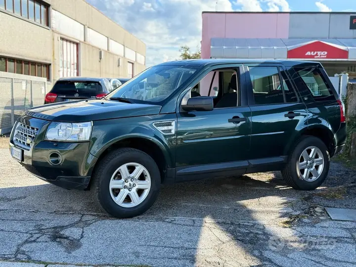 Land Rover Freelander 2009 photo 5