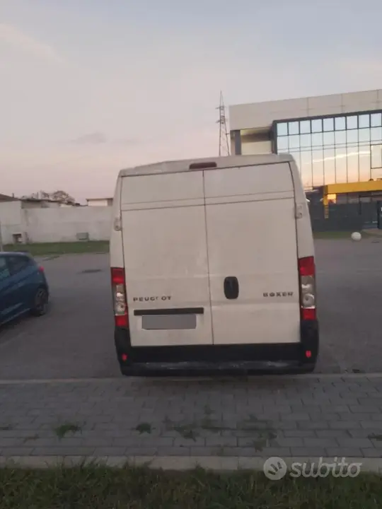 Peugeot Boxer 2011 photo 4