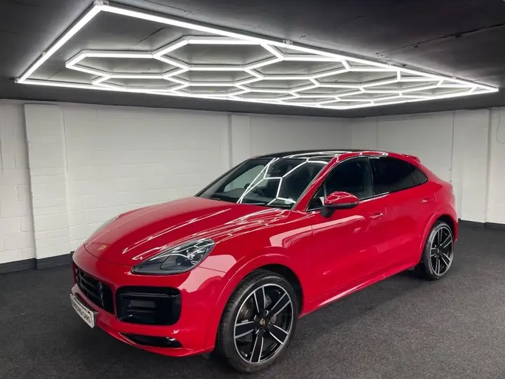 Porsche Cayenne 2023 photo 2