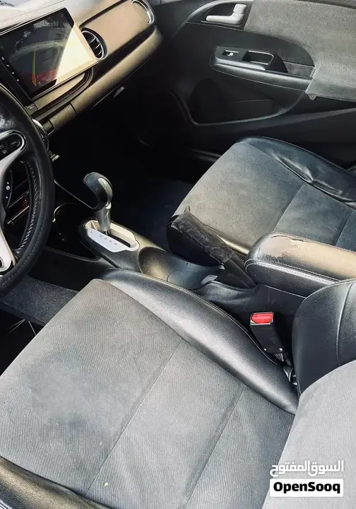 Honda Insight 2014 photo 3