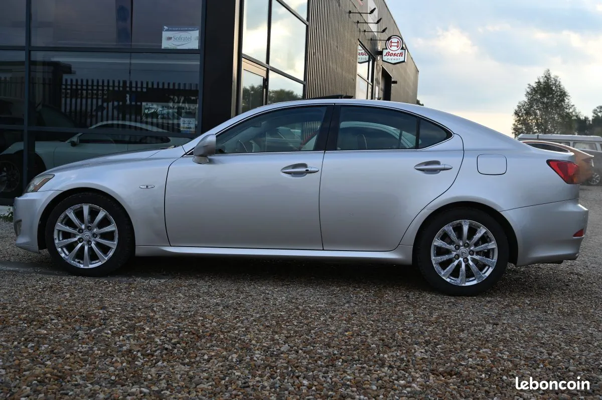 Lexus Is250 2006 photo 2
