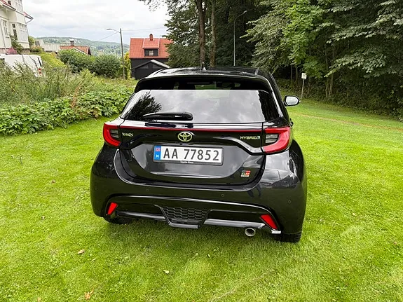 Toyota Yaris 2023 photo 5