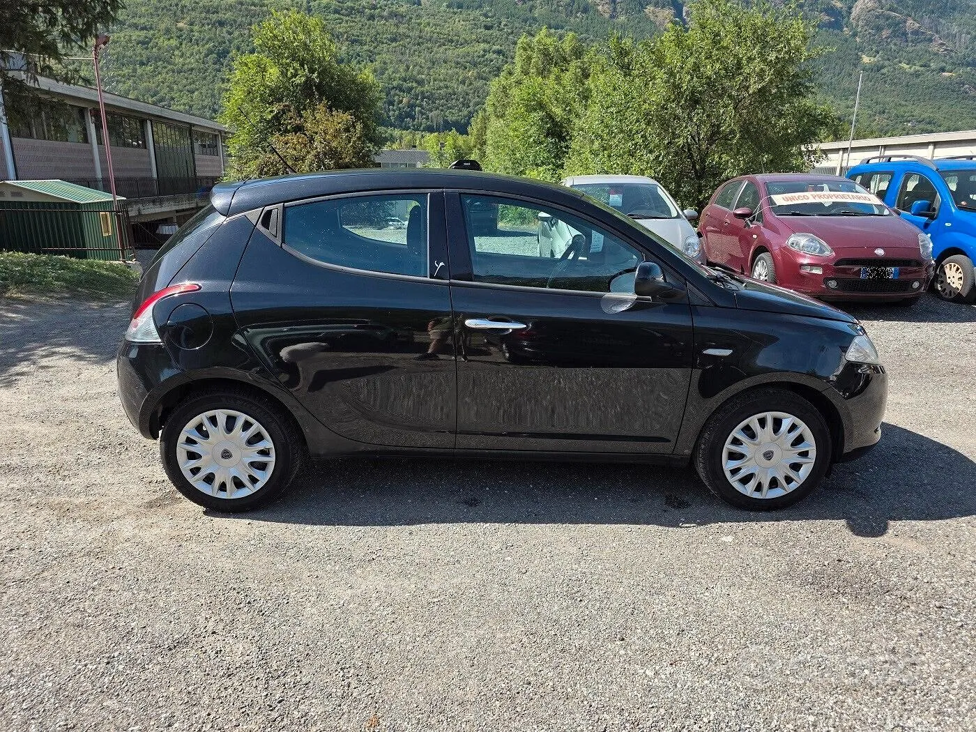 Lancia Ypsilon 2011 photo 3