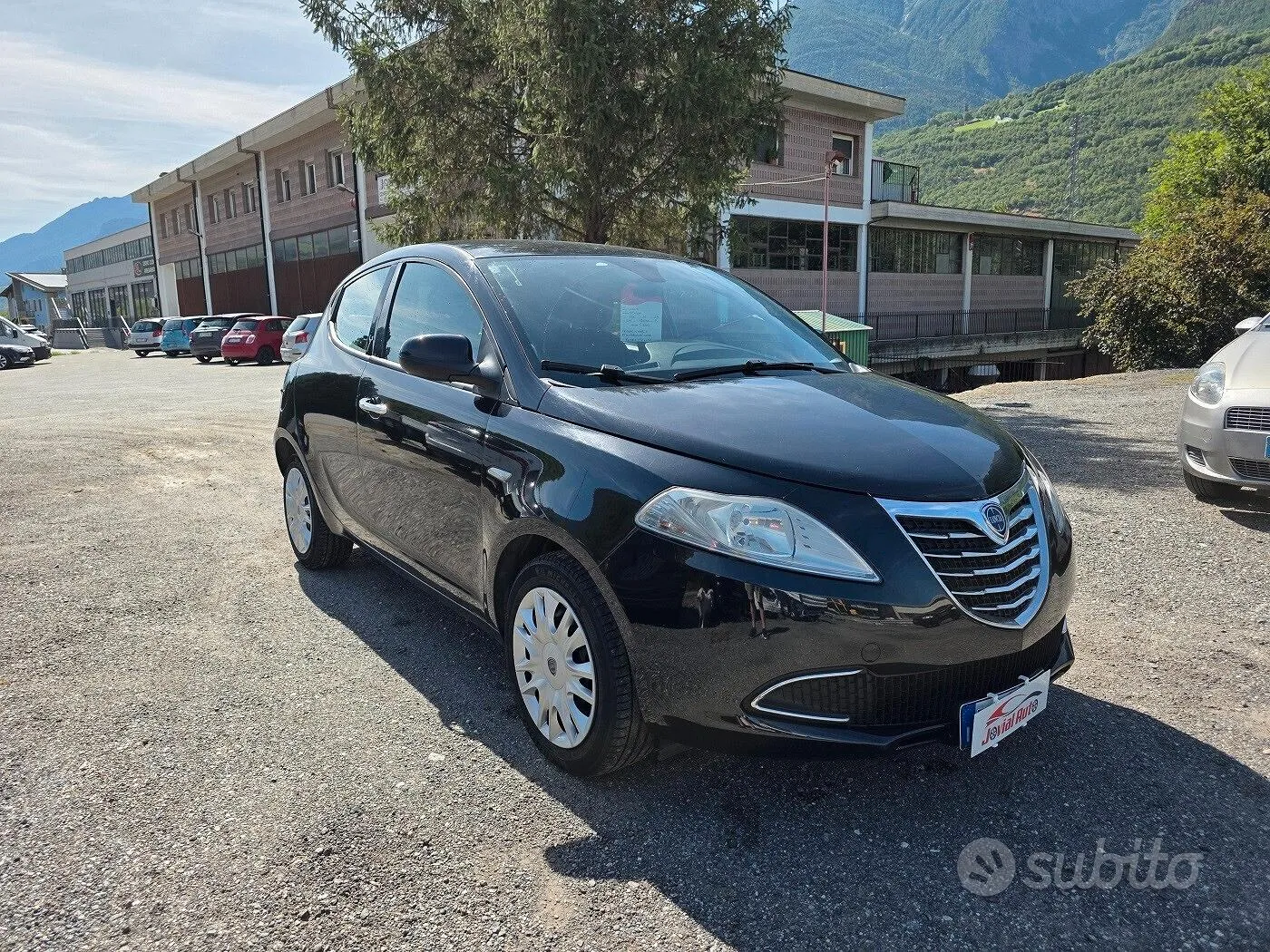 Lancia Ypsilon 2011 photo 2