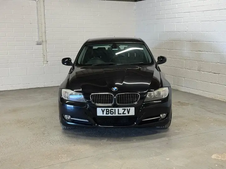 BMW 3 Series 2012 photo 3