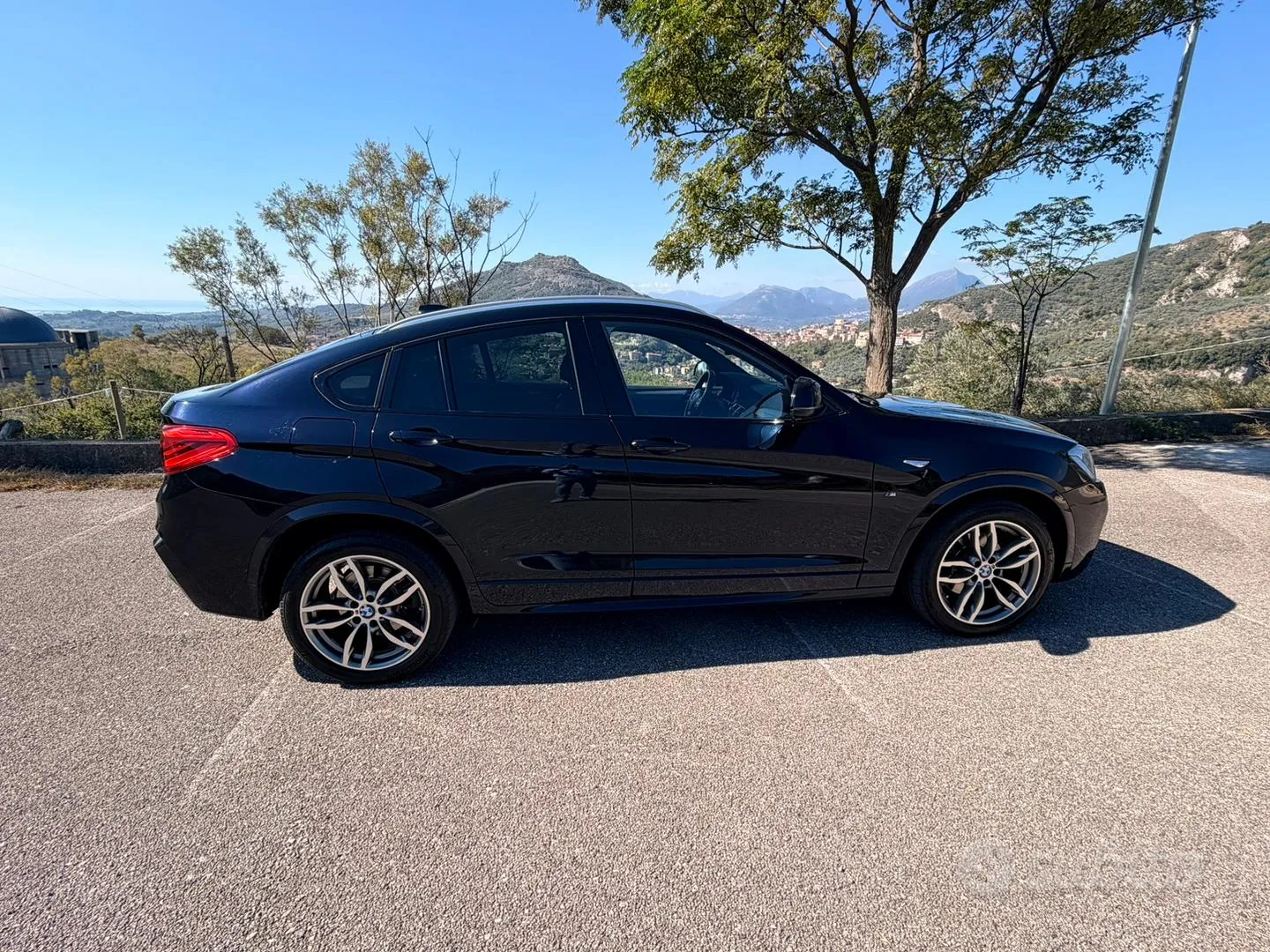 BMW X4 2016 photo 2