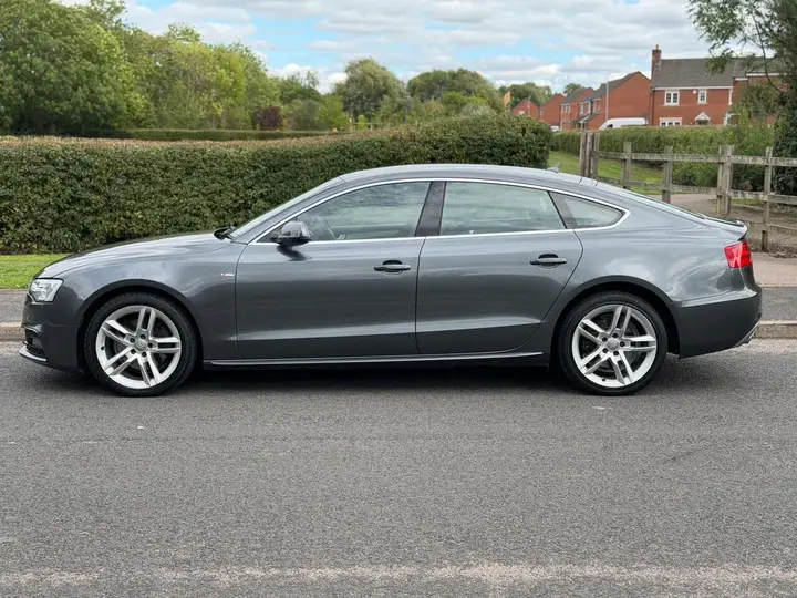 Audi A5 2016 photo 5