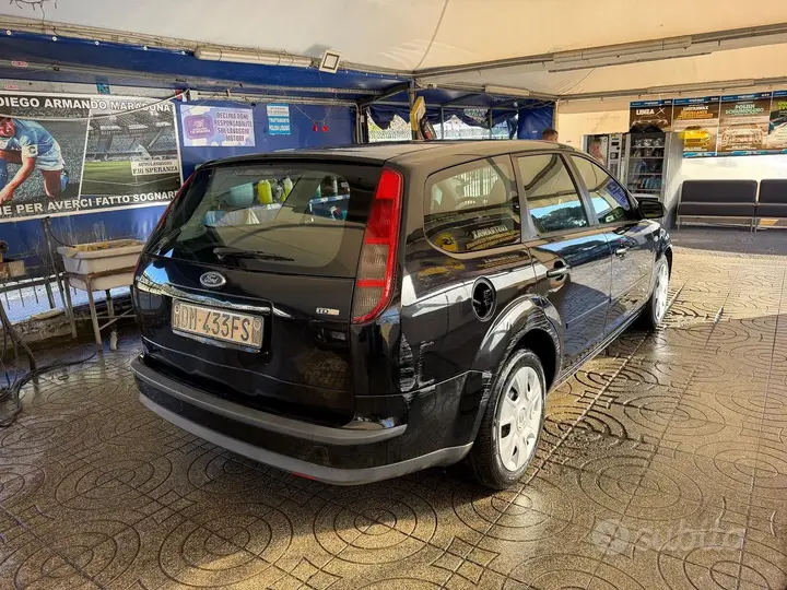 Ford Focus 2008 photo 3