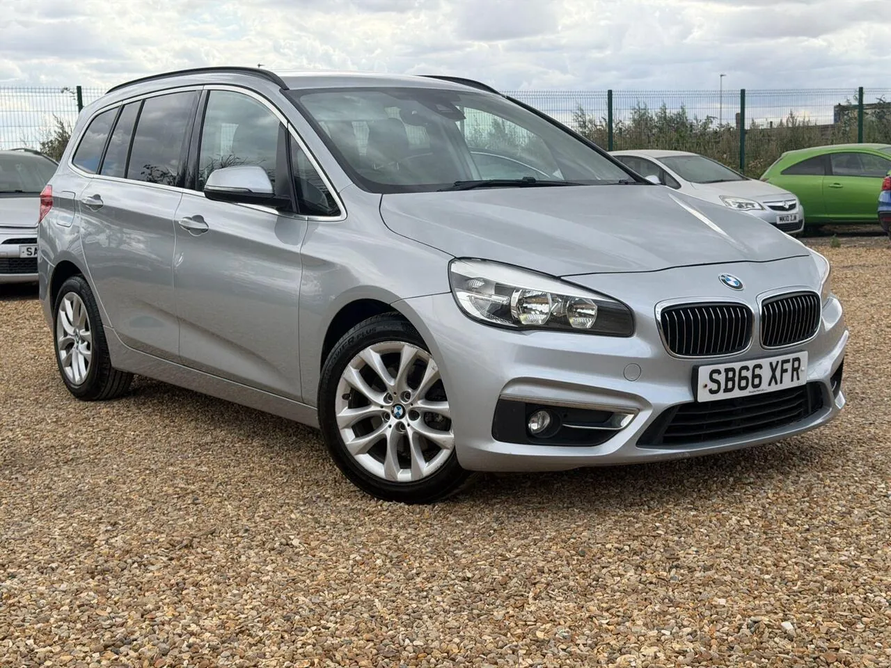 BMW 2 Series Gran Tourer 2016 photo 5
