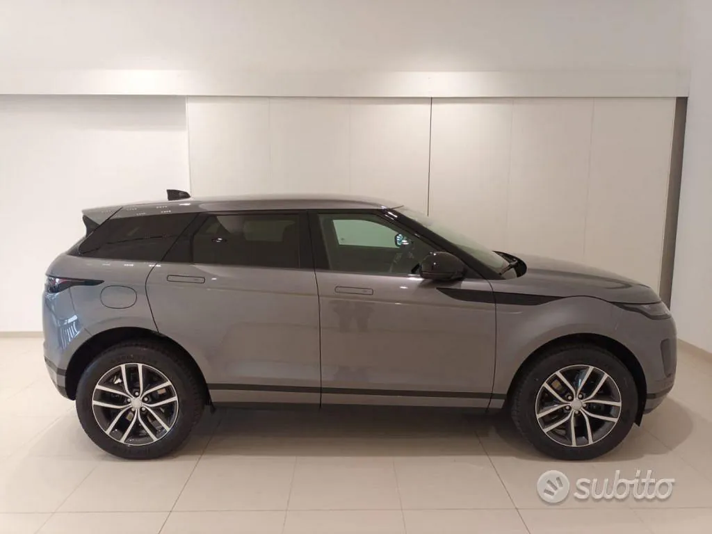 Land Rover Range Rover Evoque 2025 photo 5