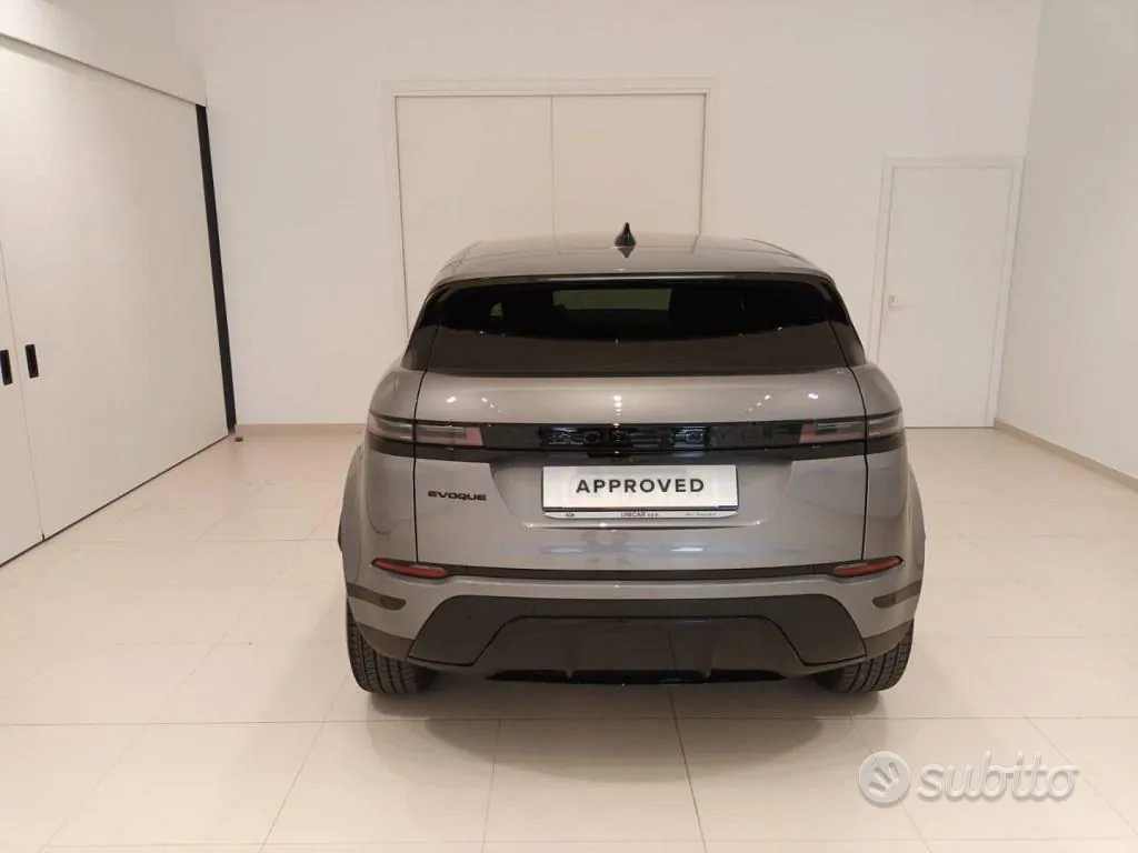 Land Rover Range Rover Evoque 2025 photo 4