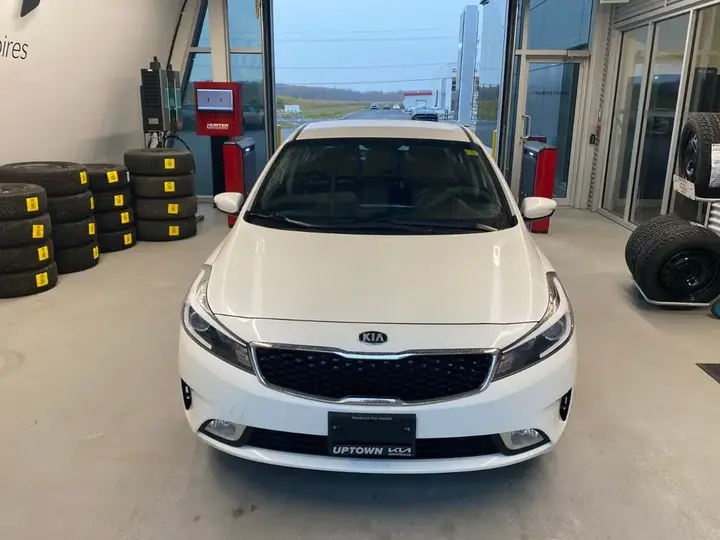 Kia Forte 2018 photo 2