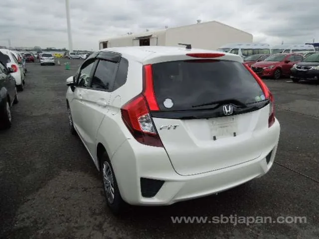 Honda Fit 2014 photo 3