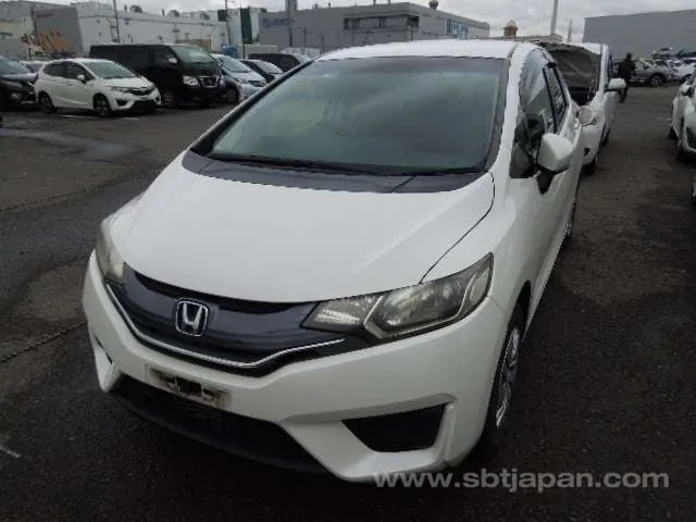 Honda Fit 2014 photo 2