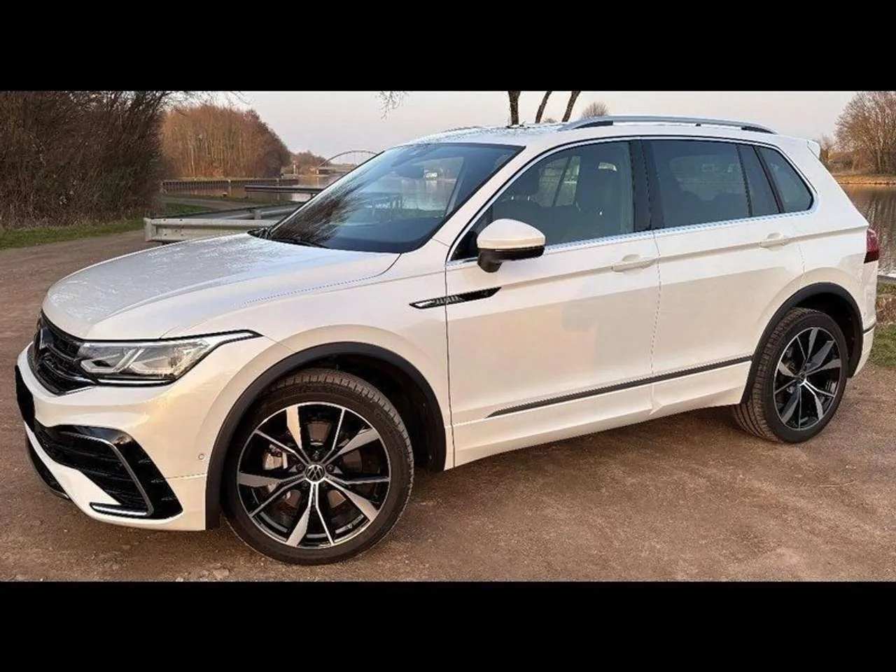 Volkswagen Tiguan 2023 photo 3