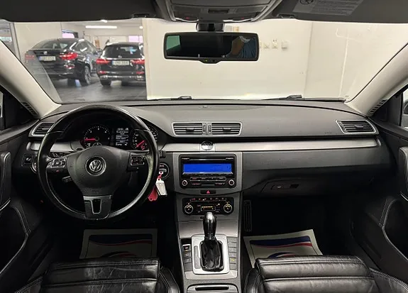 Volkswagen Passat 2011 photo 4