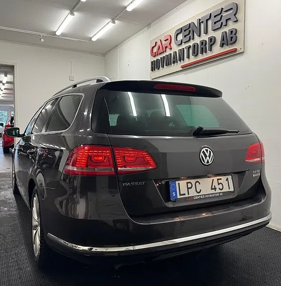 Volkswagen Passat 2011 photo 3