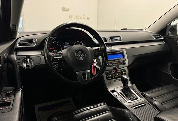 Volkswagen Passat 2011 photo 5
