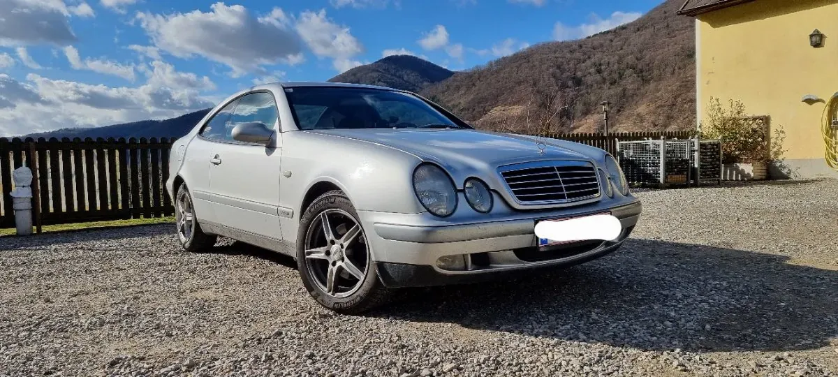Mercedes-Benz Clk-Class 2001 photo 3