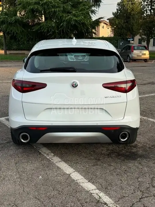 Alfa Romeo Stelvio 2017 photo 4