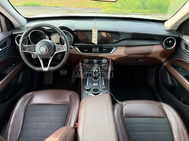Alfa Romeo Stelvio 2017 photo 5