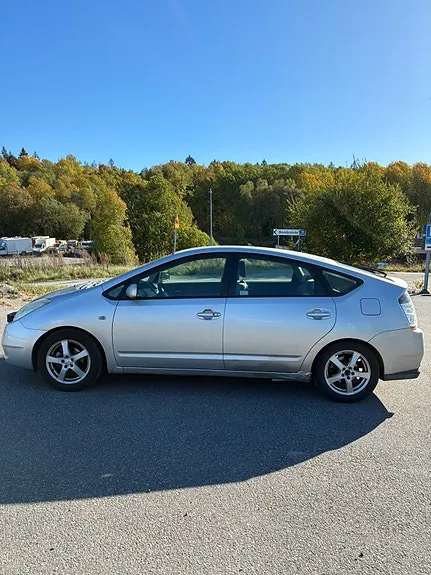 Toyota Prius 2005 photo 2