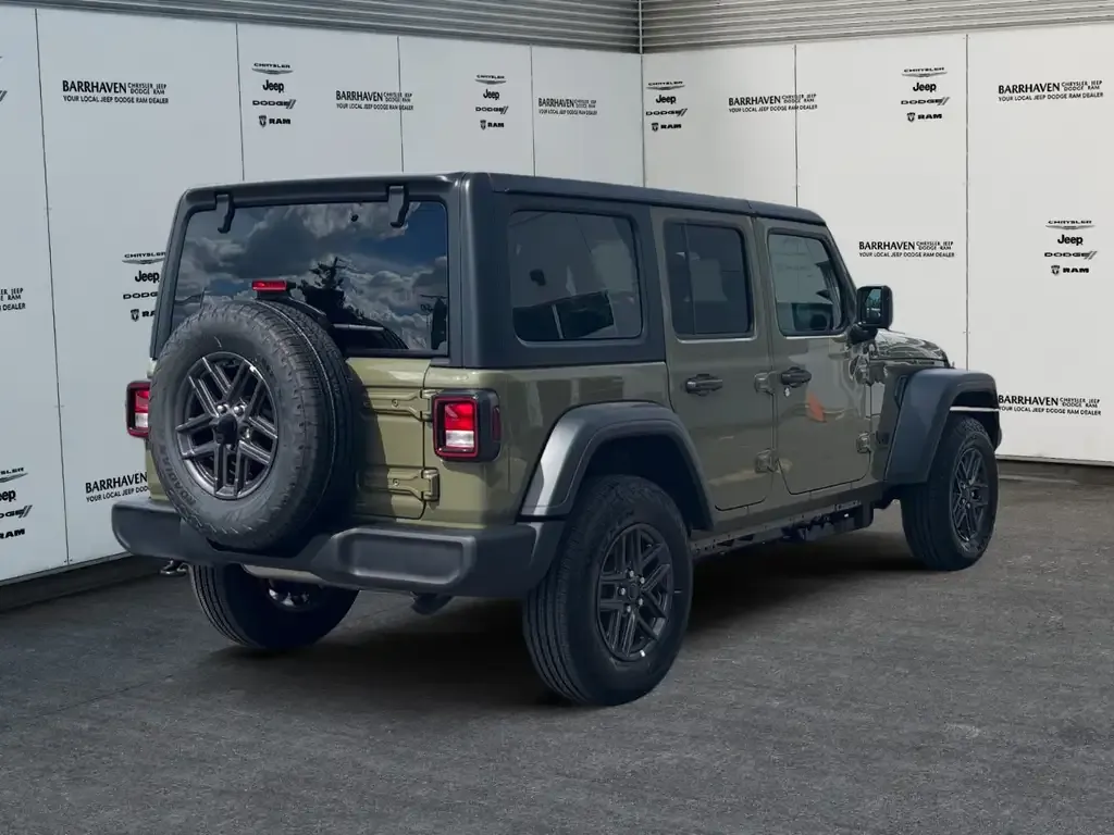 Jeep Wrangler 2026 photo 5
