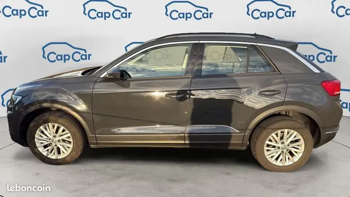 Volkswagen T-Roc 2018 photo 2
