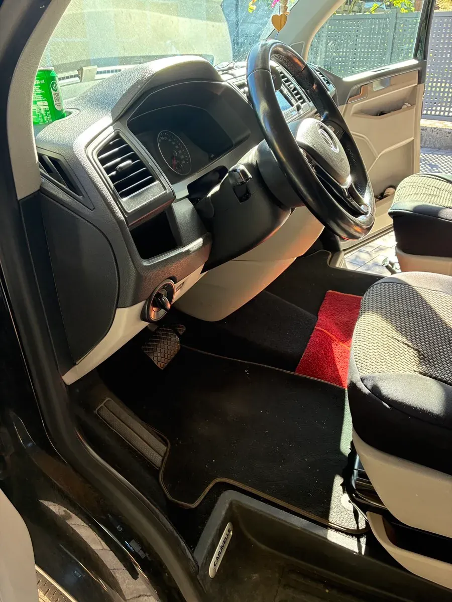 Volkswagen Caravelle 2016 photo 2