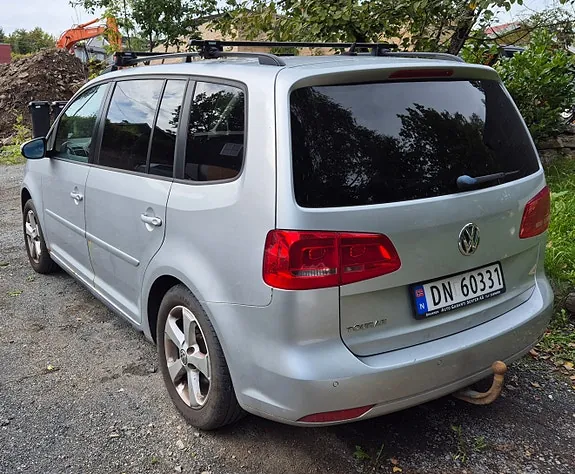 Volkswagen Touran 2011 photo 4
