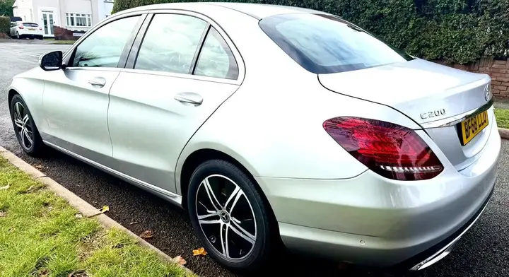 Mercedes-Benz C-Class 2018 photo 2