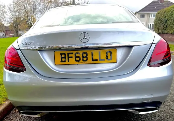Mercedes-Benz C-Class 2018 photo 3